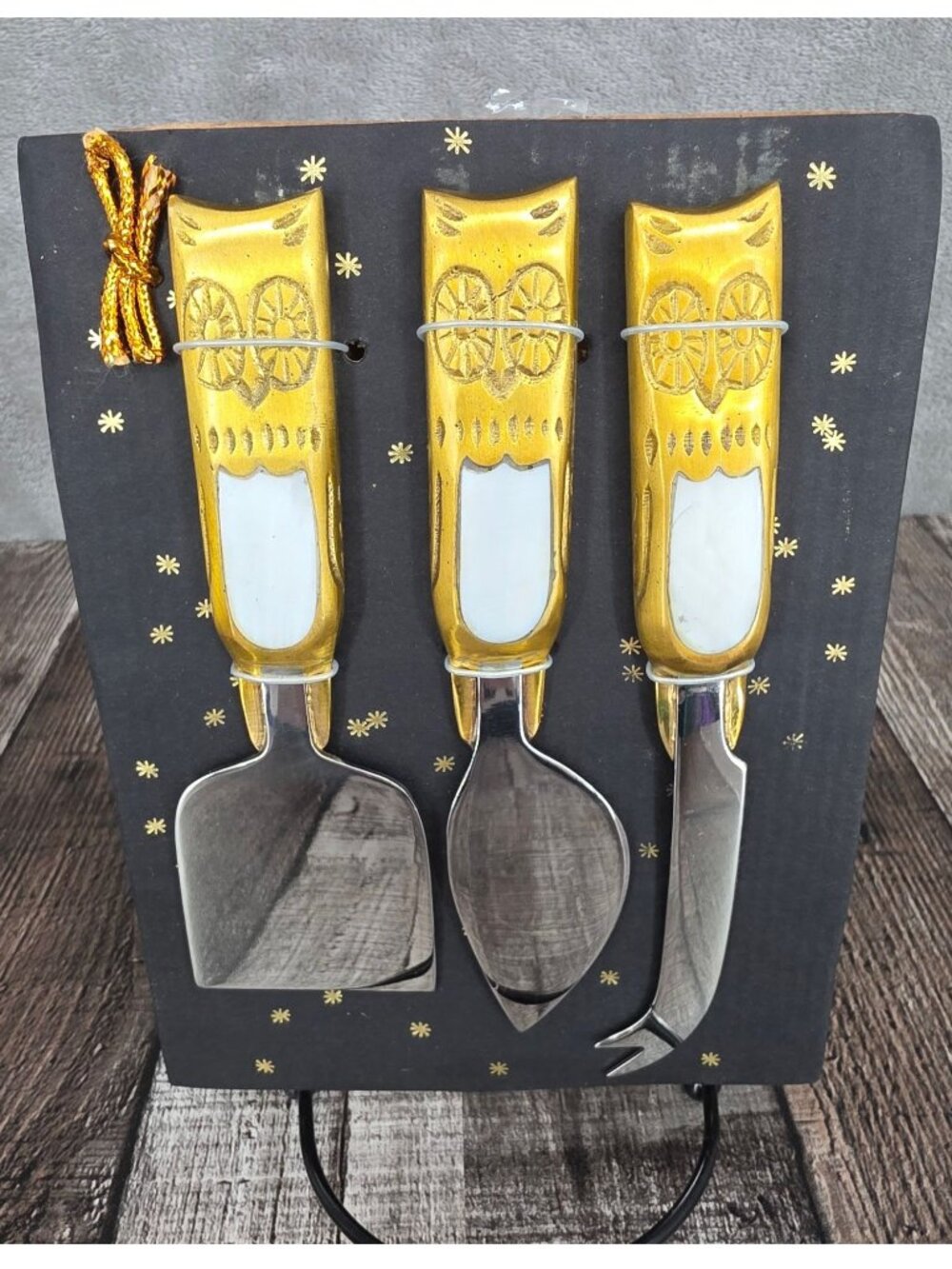 Anthropologie Larissa Cheese Knives 3 Piece Gold Brass Steel Mother of Pearl New
